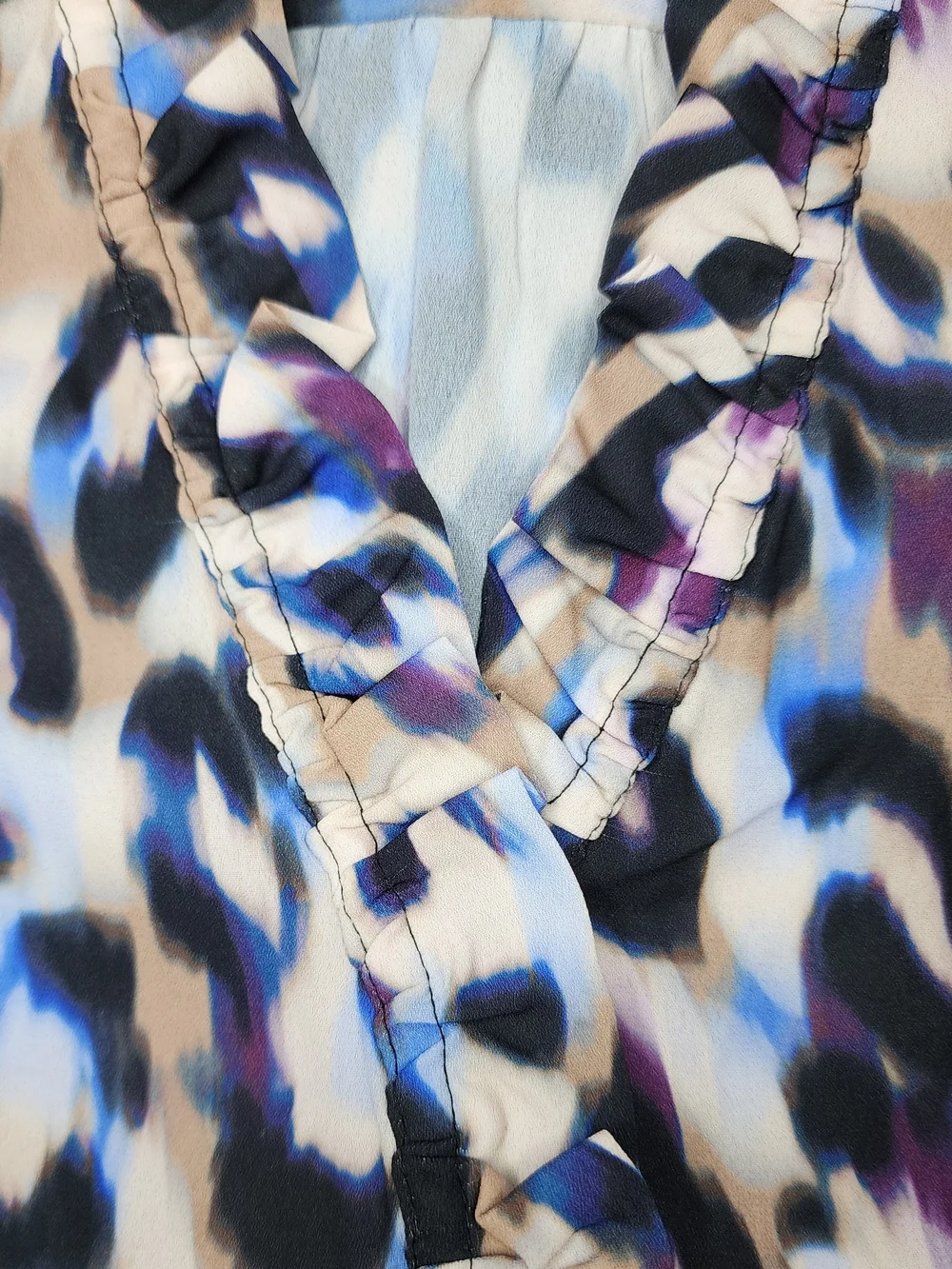 DKNY Beige Leopard-Print Ruffle Sleeveless Blouse with Blue & Purple Accents - Picture 4 of 6